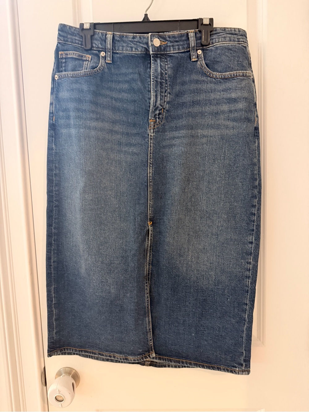 GAP-Classic Midi Denim Skirt - Medium Blue